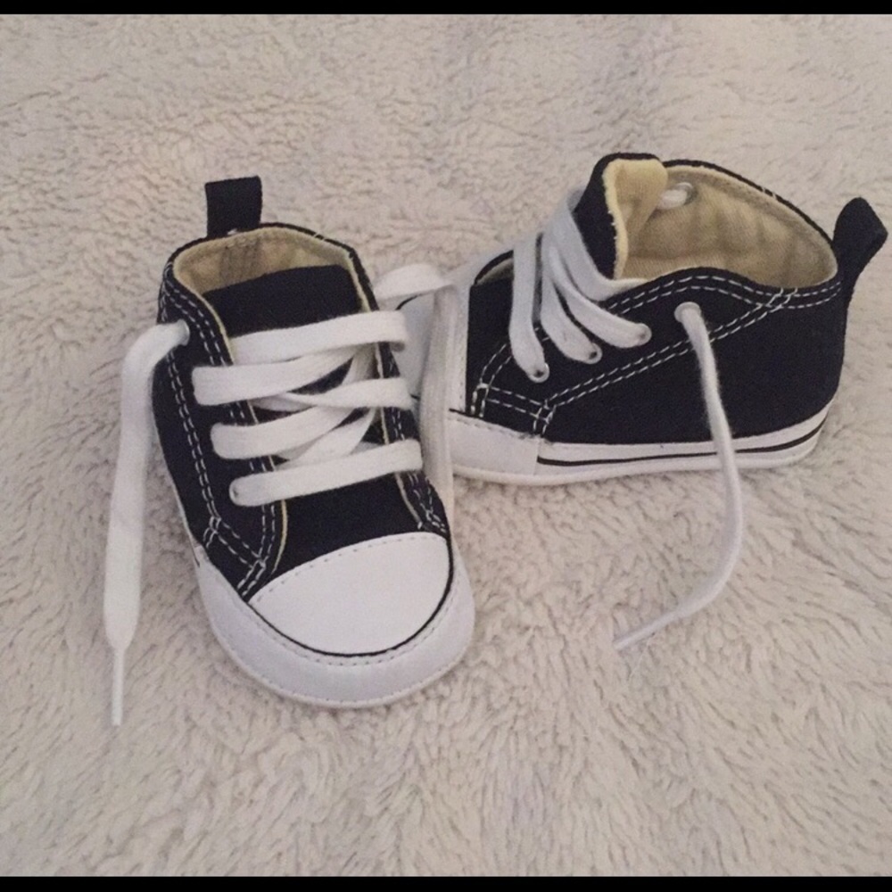 Like new black converse baby shoes